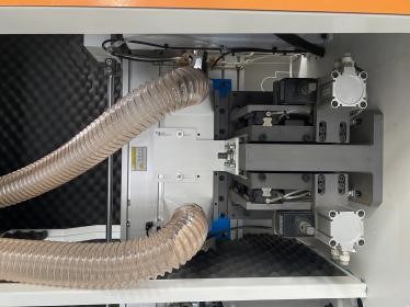 Thiết bị phay trước